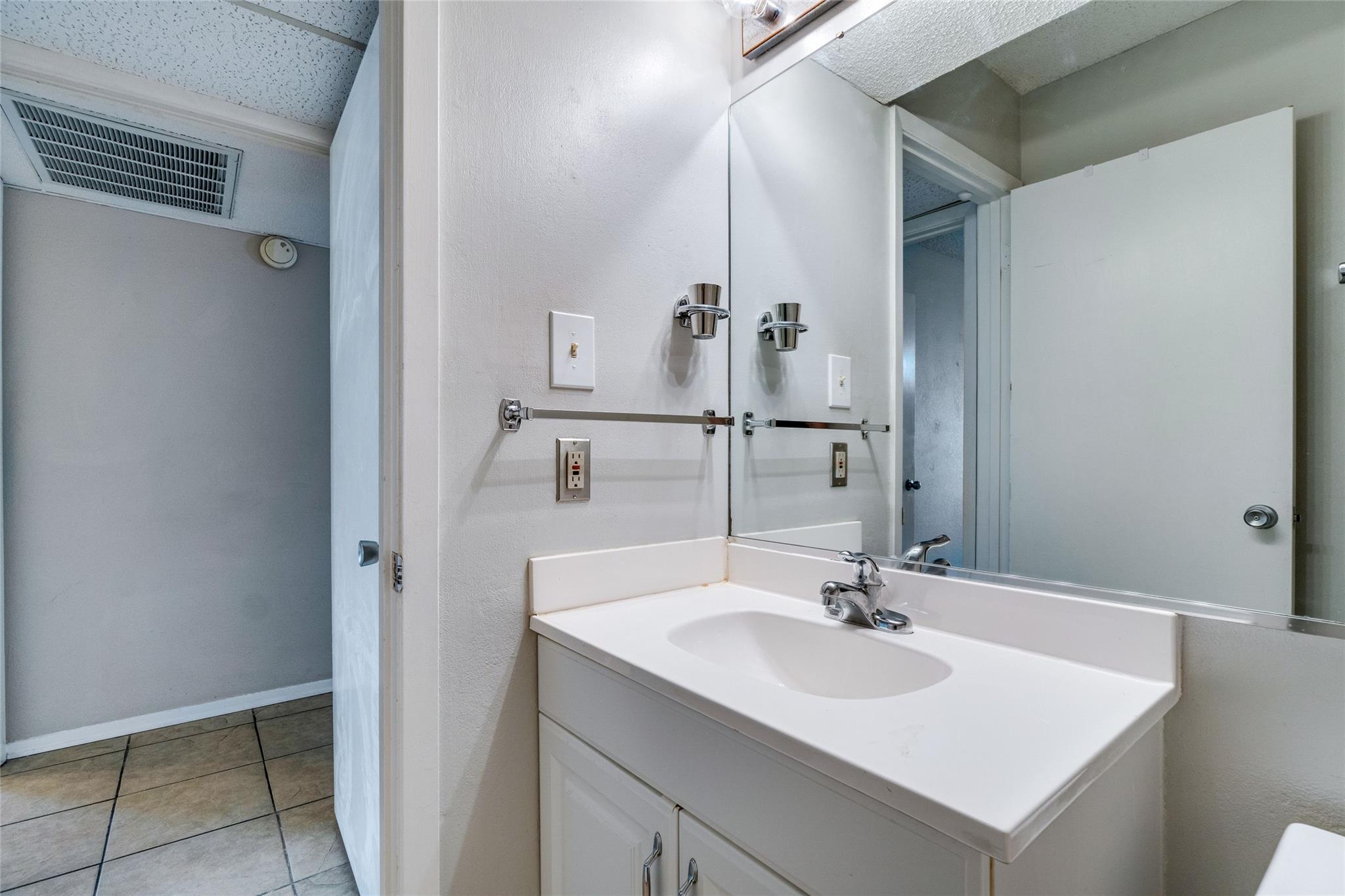 910 Duncan Ln # 48, Austin, TX 78705