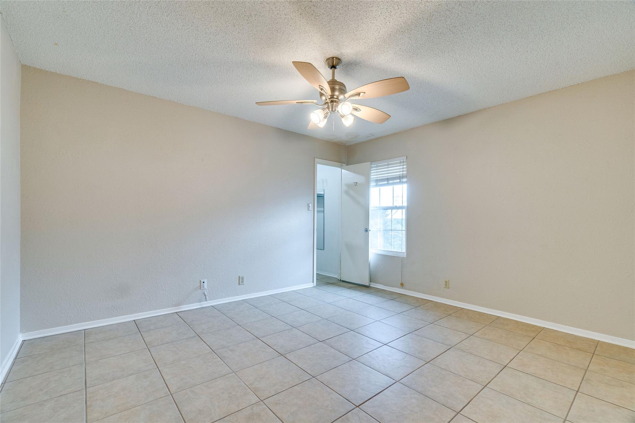 910 Duncan Ln # 48, Austin, TX 78705