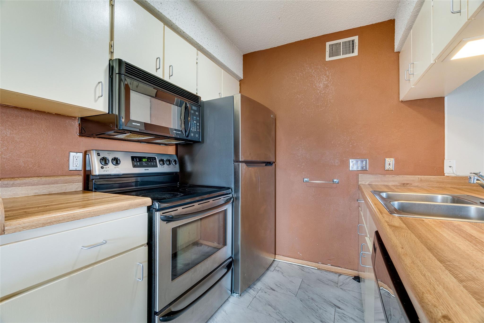 910 Duncan Ln # 48, Austin, TX 78705