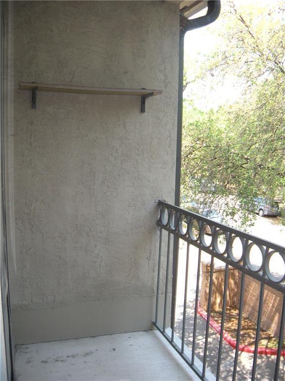 1910 Robbins Pl # 210, Austin, TX 78705