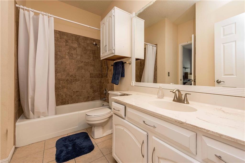 1910 Robbins Pl # 210, Austin, TX 78705