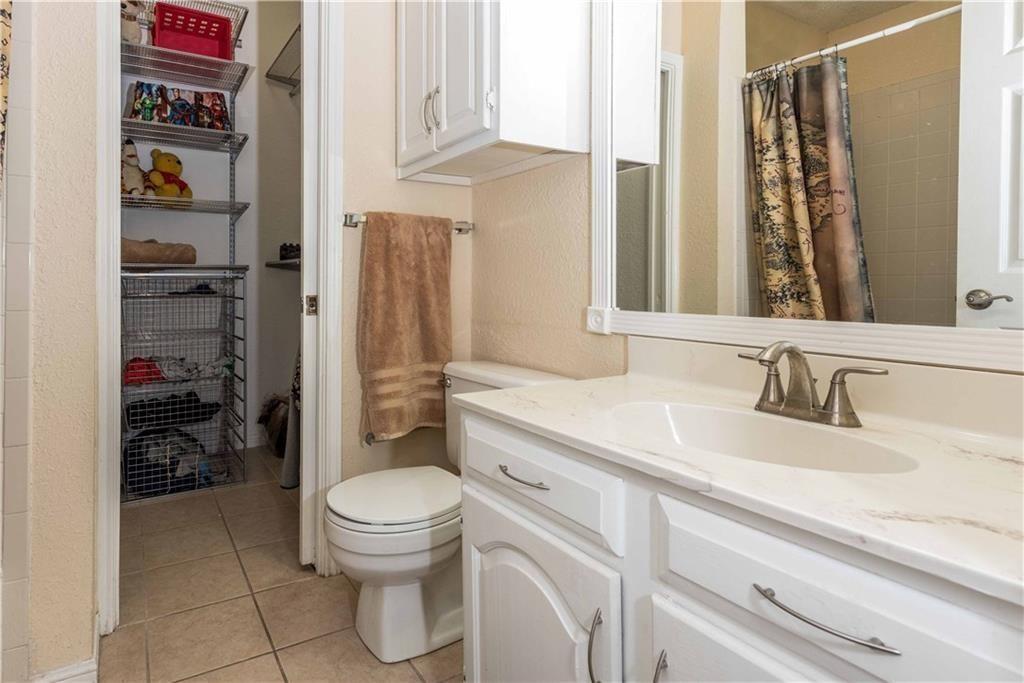 1910 Robbins Pl # 210, Austin, TX 78705