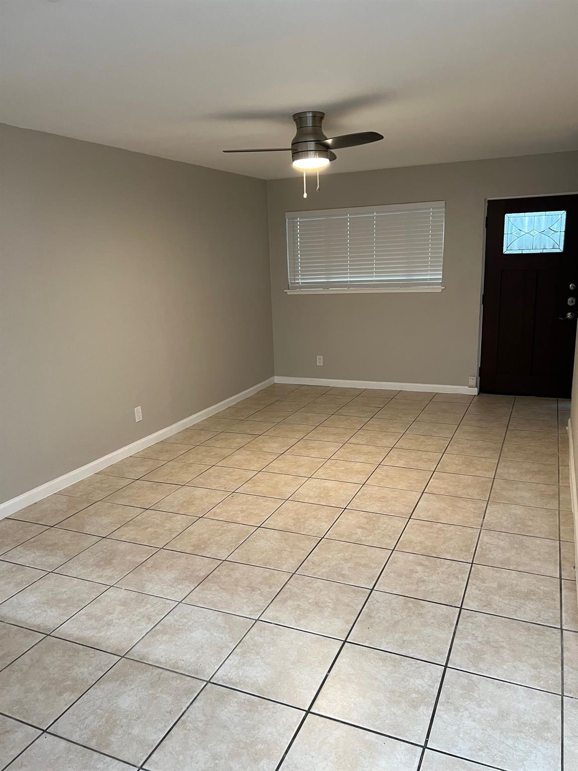 2413 Leon St # 103, Austin, TX 78705