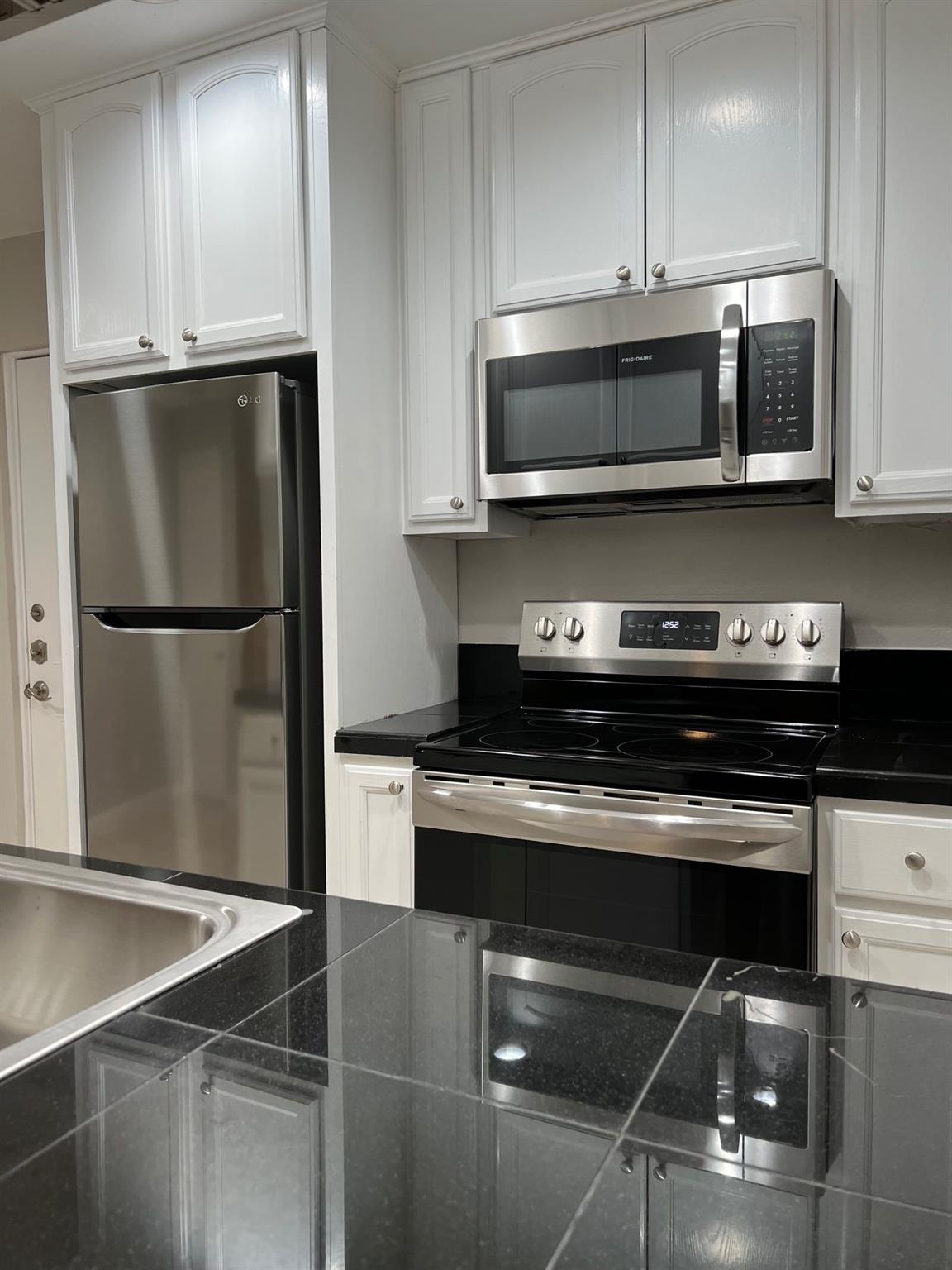 2413 Leon St # 103, Austin, TX 78705