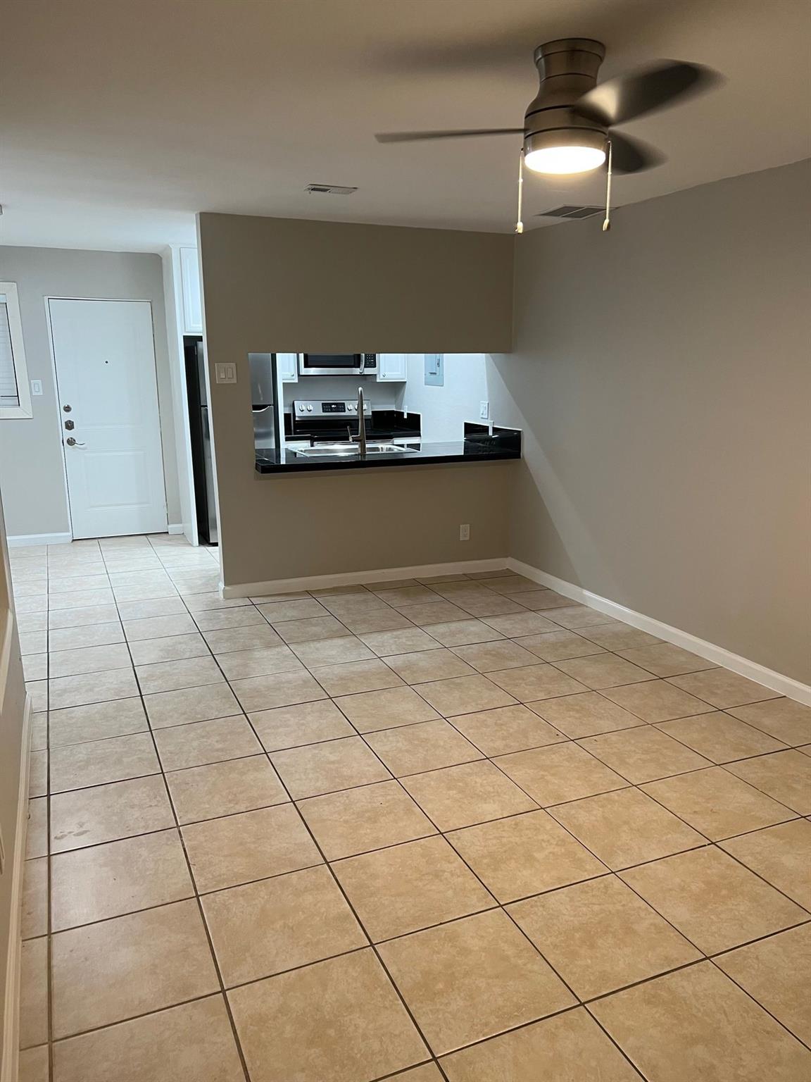 2413 Leon St # 103, Austin, TX 78705