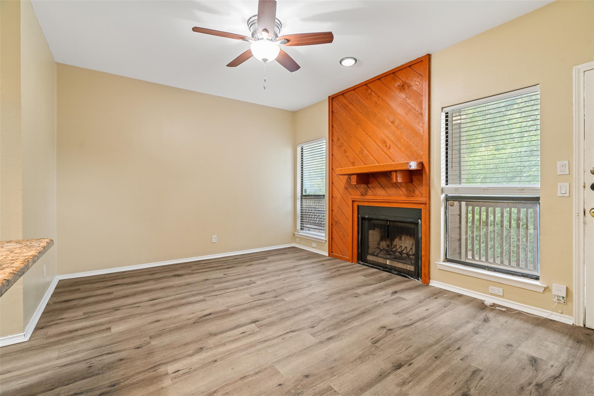 612 Park Pl # 204, Austin, TX 78705