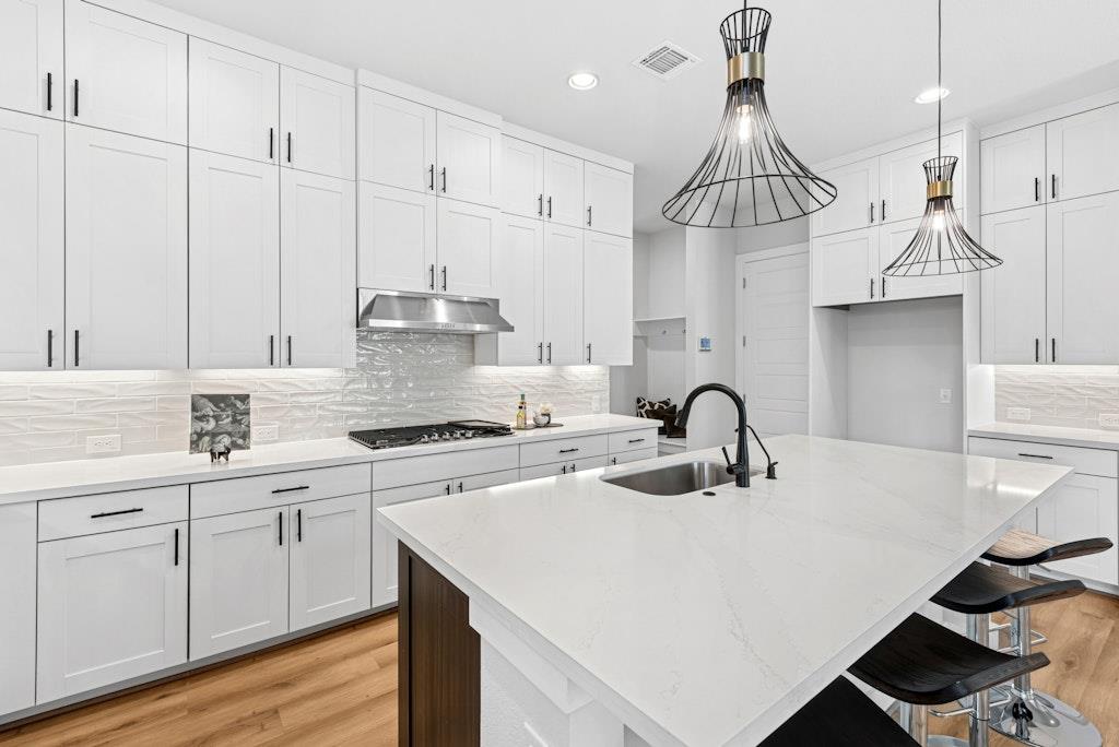 708 Great Lawn Bnd, Liberty Hill, TX 78642