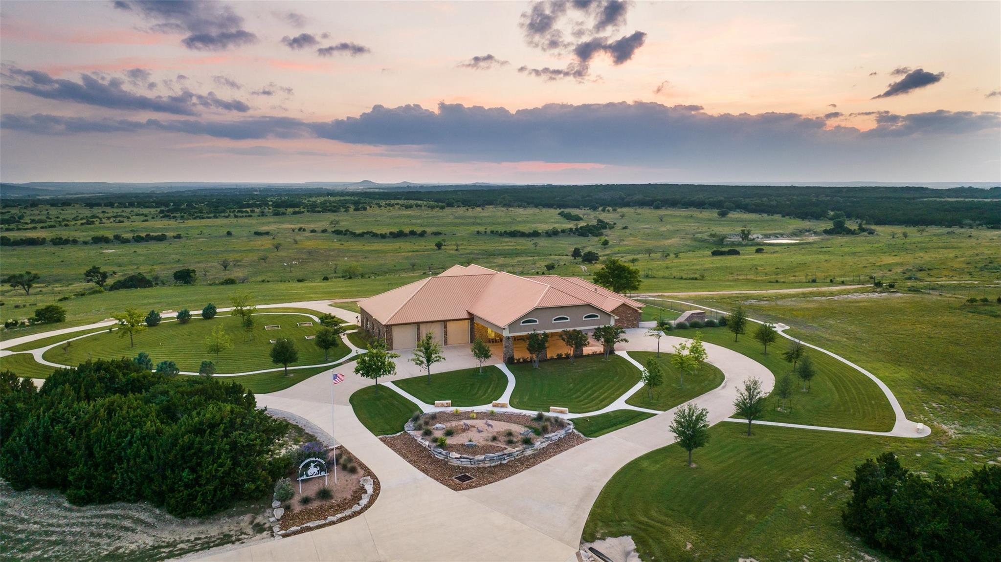 Lampasas, TX 76550