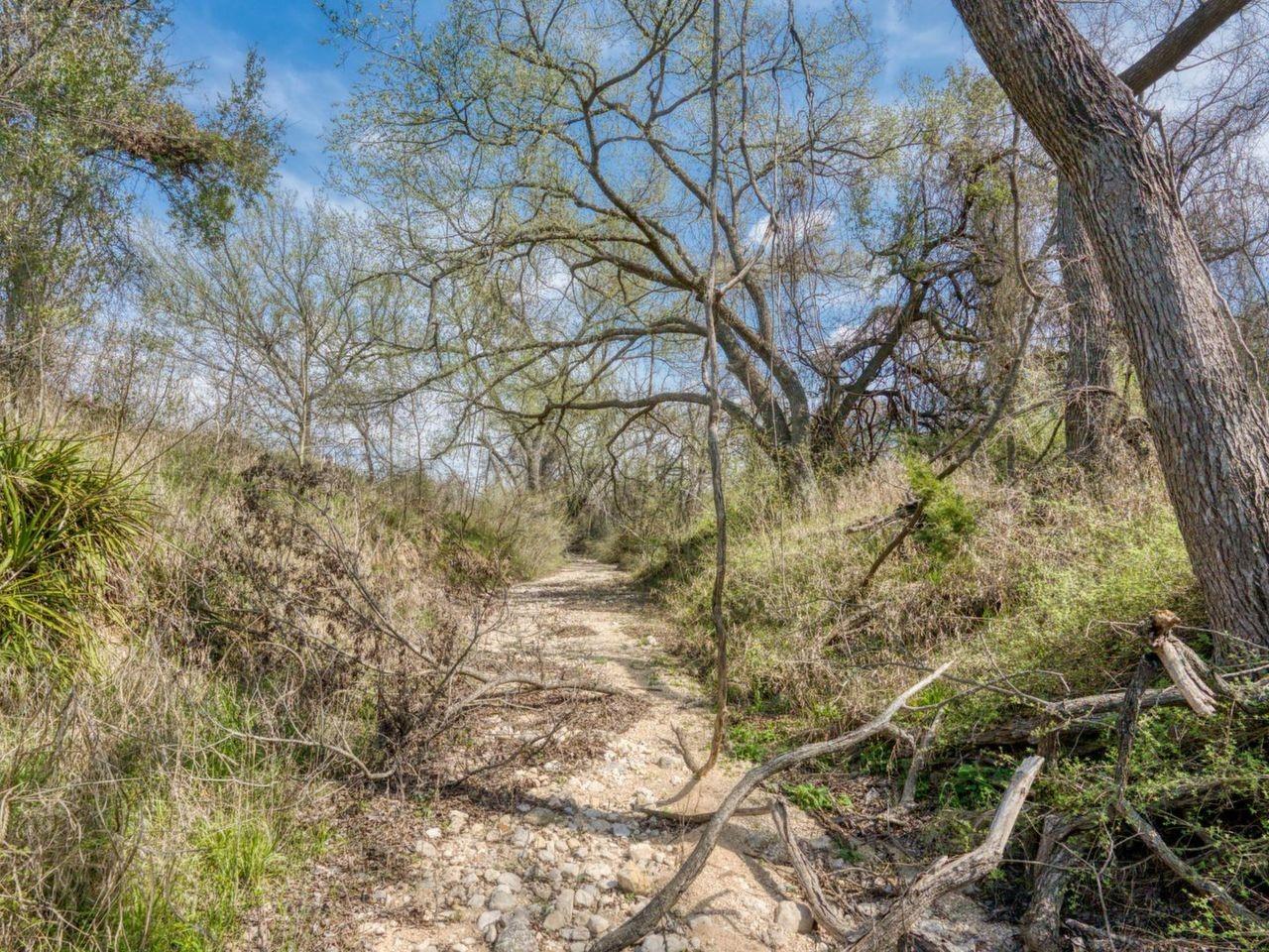 8530 Hwy. 71, Spicewood, TX 78669