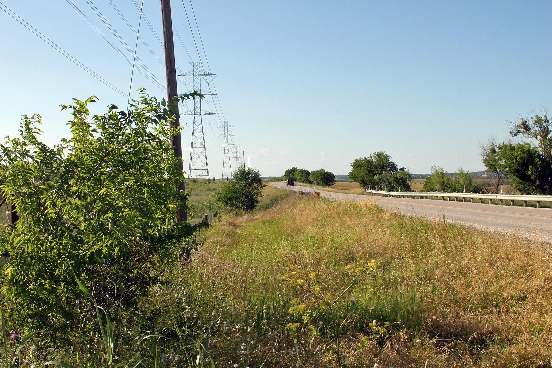 8079 Fm 2001 Highway, Lockhart, TX 78644