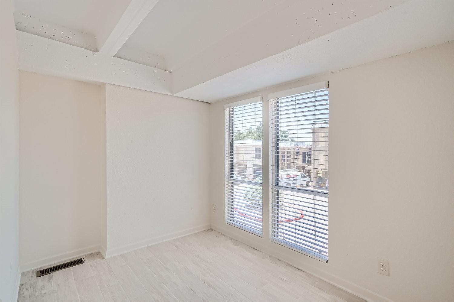 5918 Lago Vista Way # D-27, Lago Vista, TX 78645