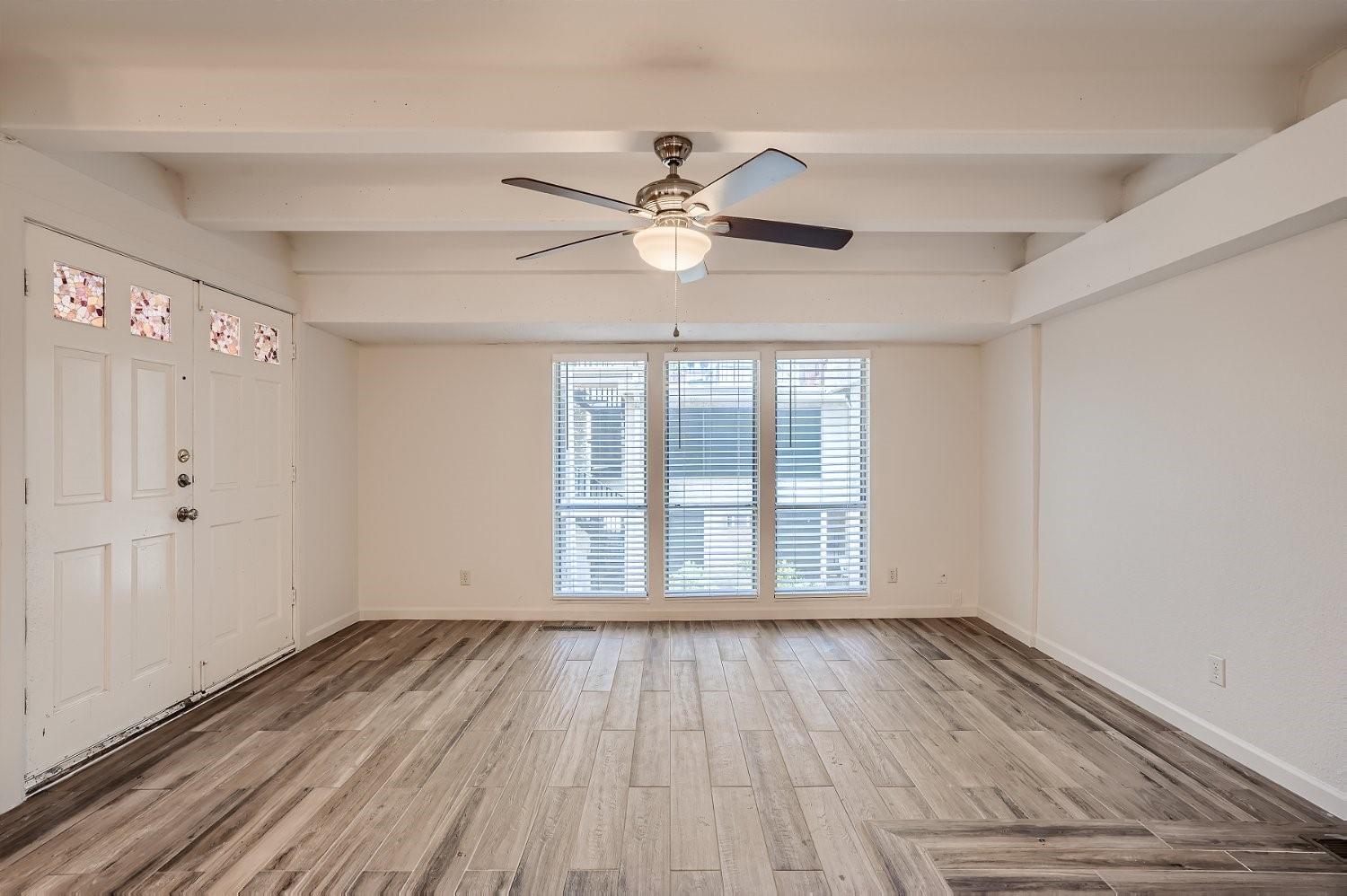 5918 Lago Vista Way # D-27, Lago Vista, TX 78645