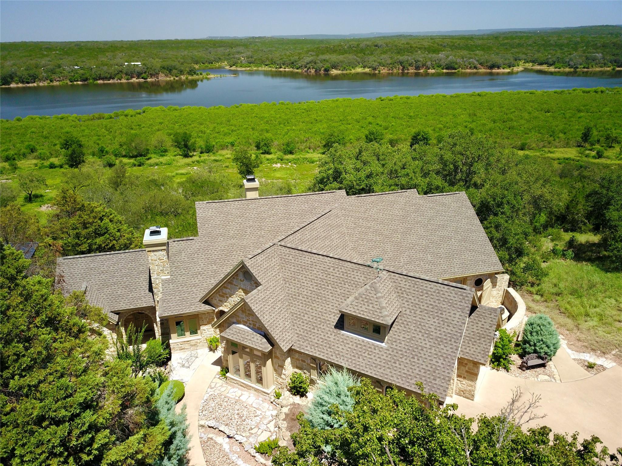 613 Wesley Ridge Dr, Spicewood, TX 78669