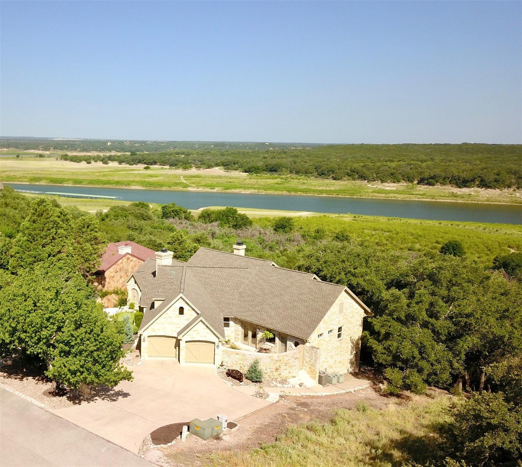 613 Wesley Ridge Dr, Spicewood, TX 78669