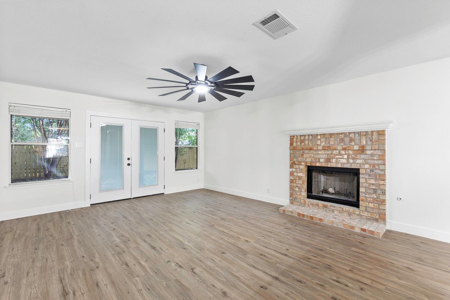 617 Barbara Way, Bastrop, TX 78602