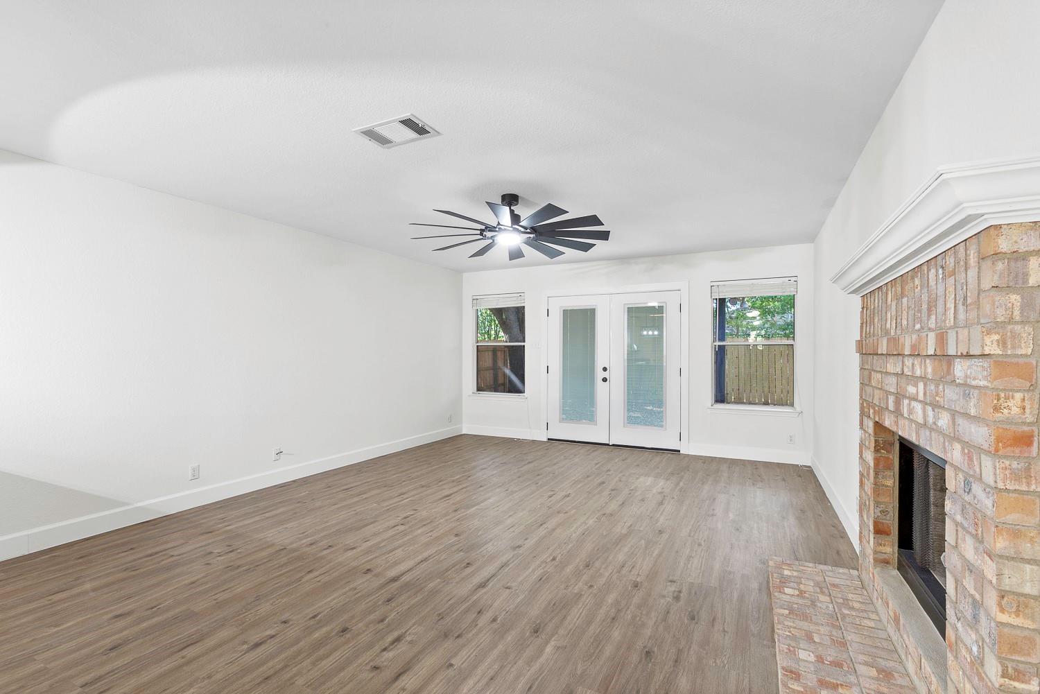 617 Barbara Way, Bastrop, TX 78602