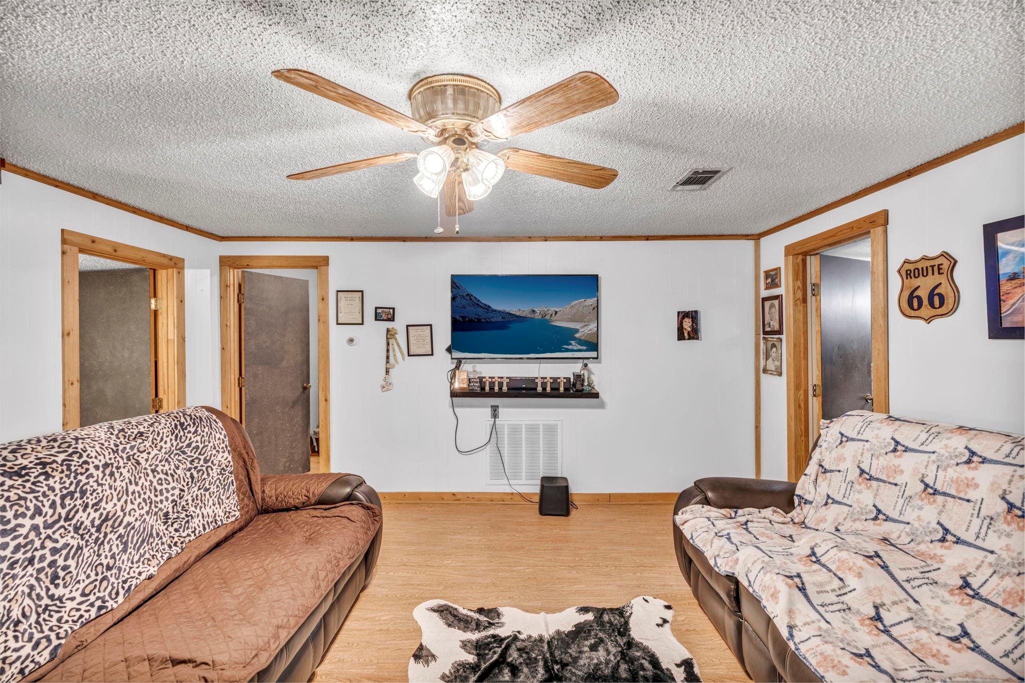 148 Milam Ln, Bastrop, TX 78602