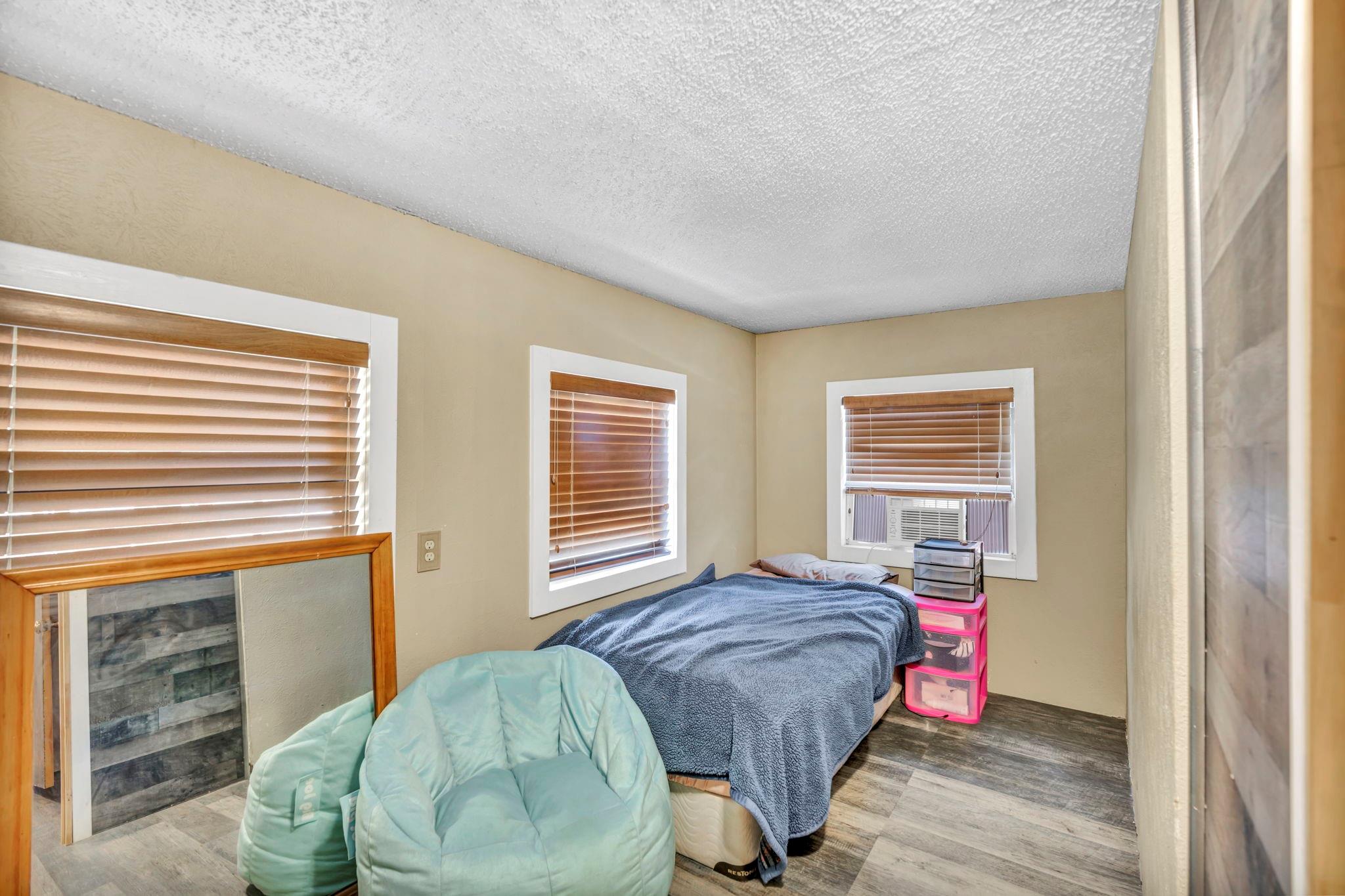 148 Milam Ln, Bastrop, TX 78602