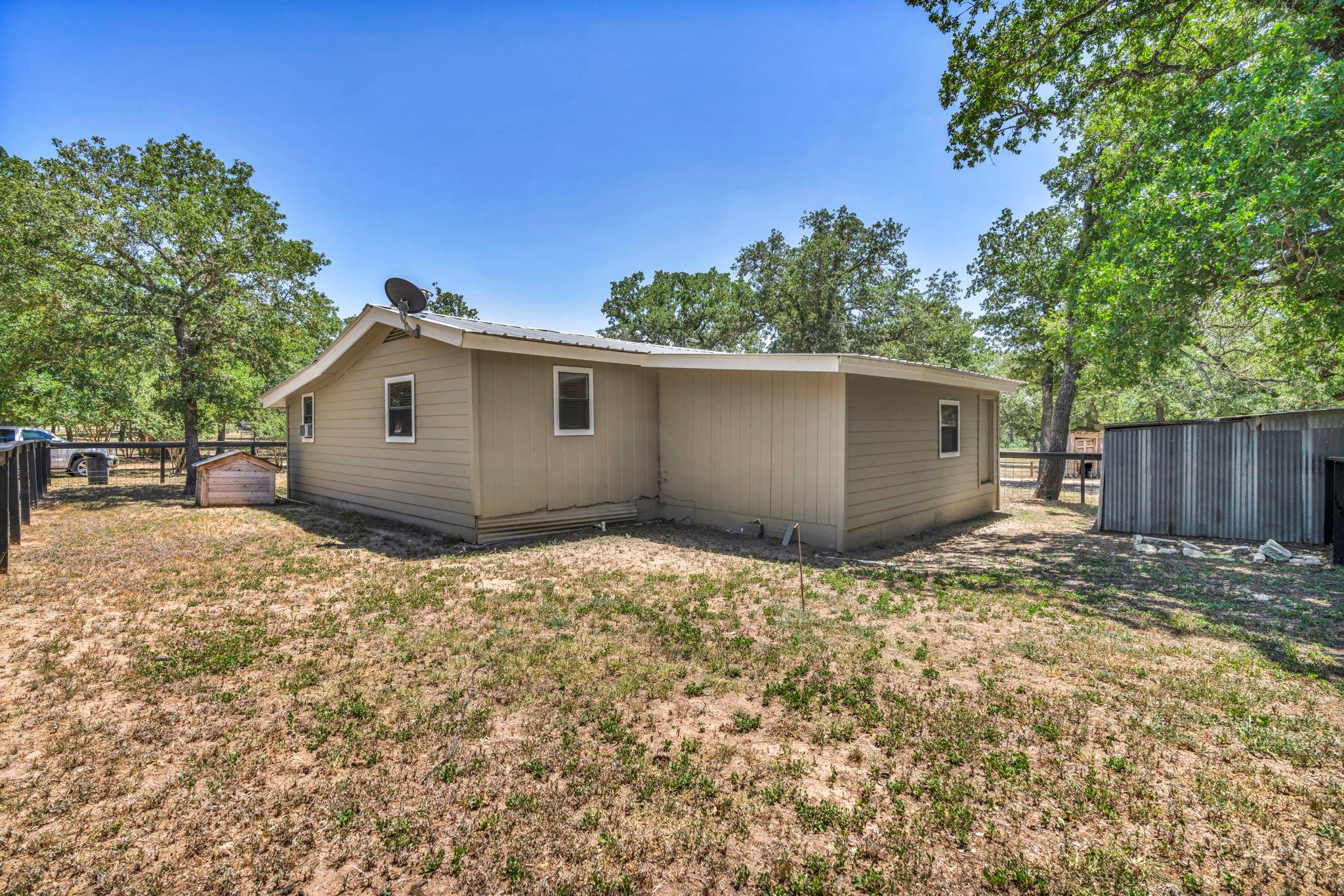 148 Milam Ln, Bastrop, TX 78602