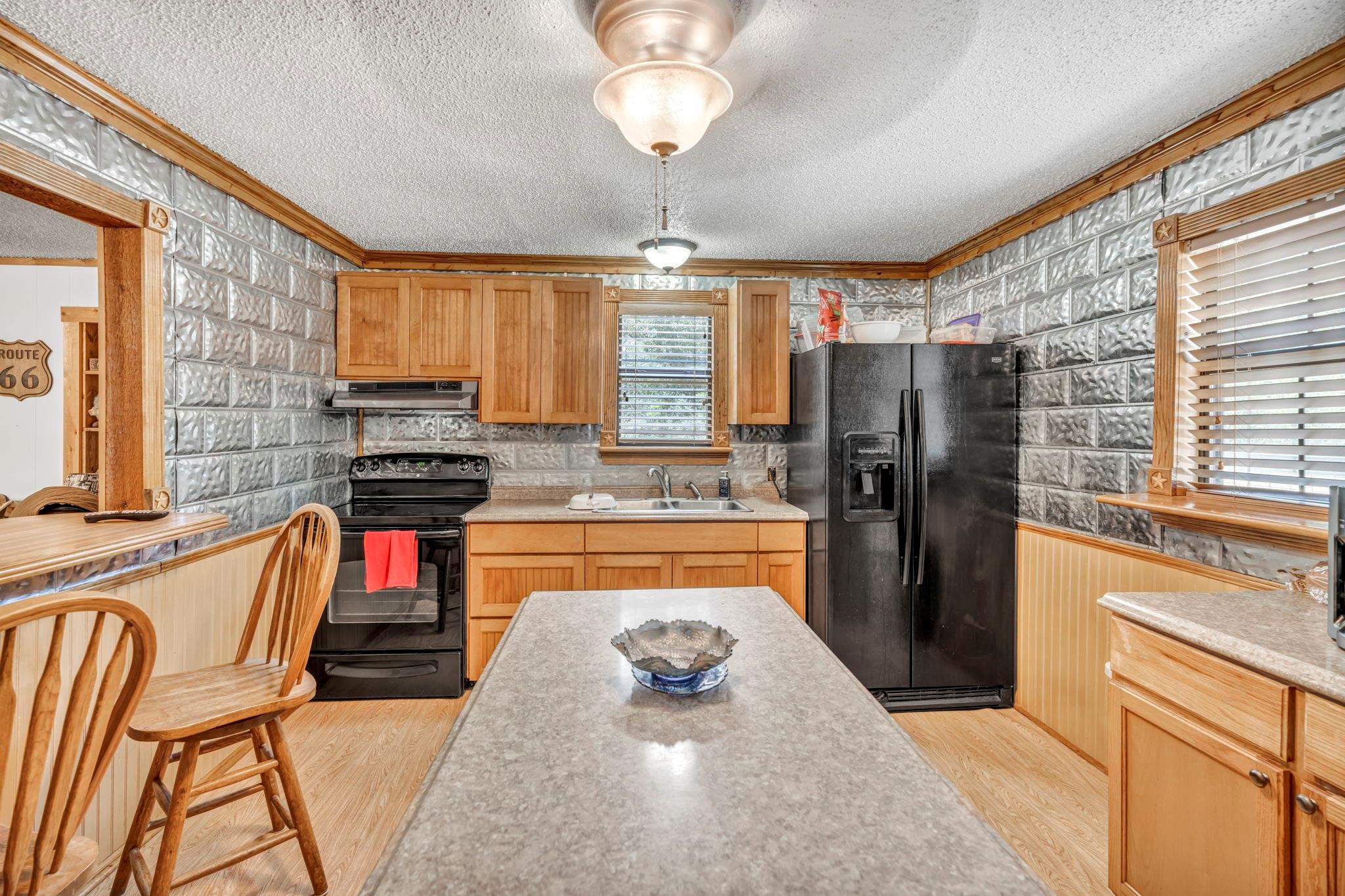 148 Milam Ln, Bastrop, TX 78602