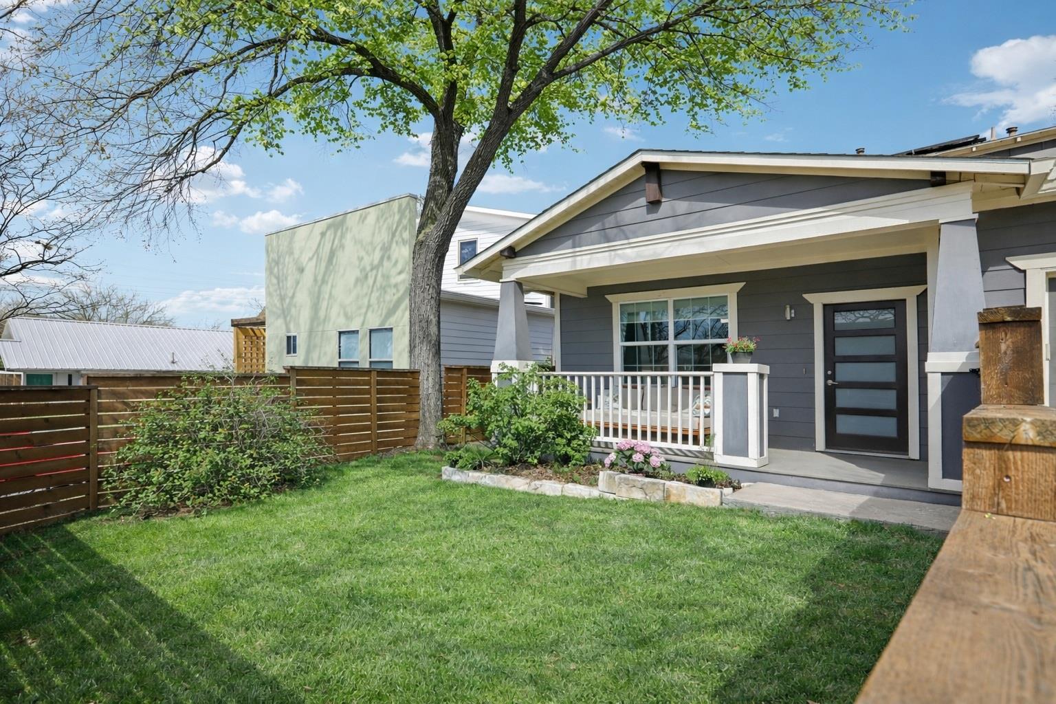 1910 E 10th St, Austin, TX 78702