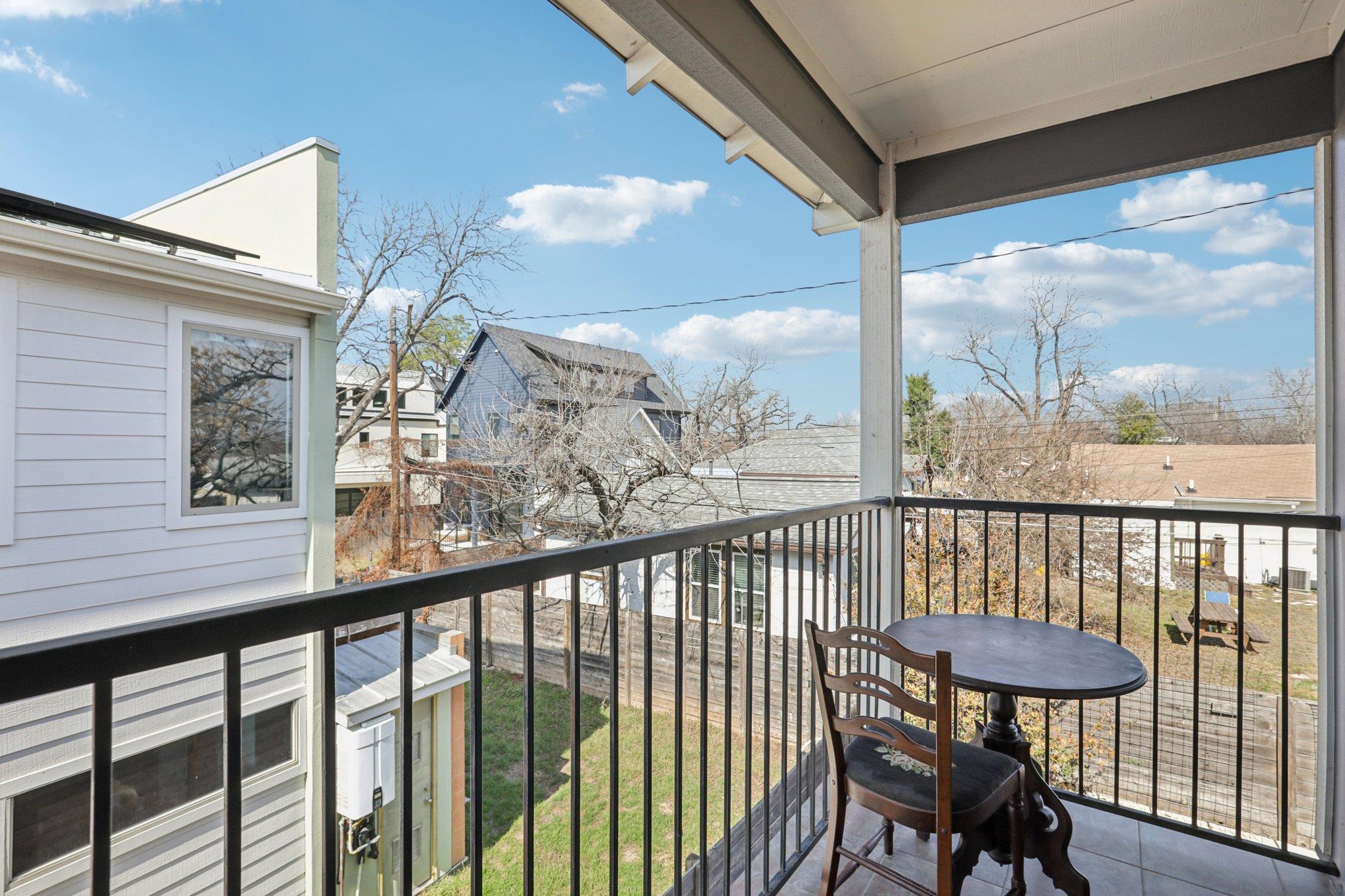 1910 E 10th St, Austin, TX 78702