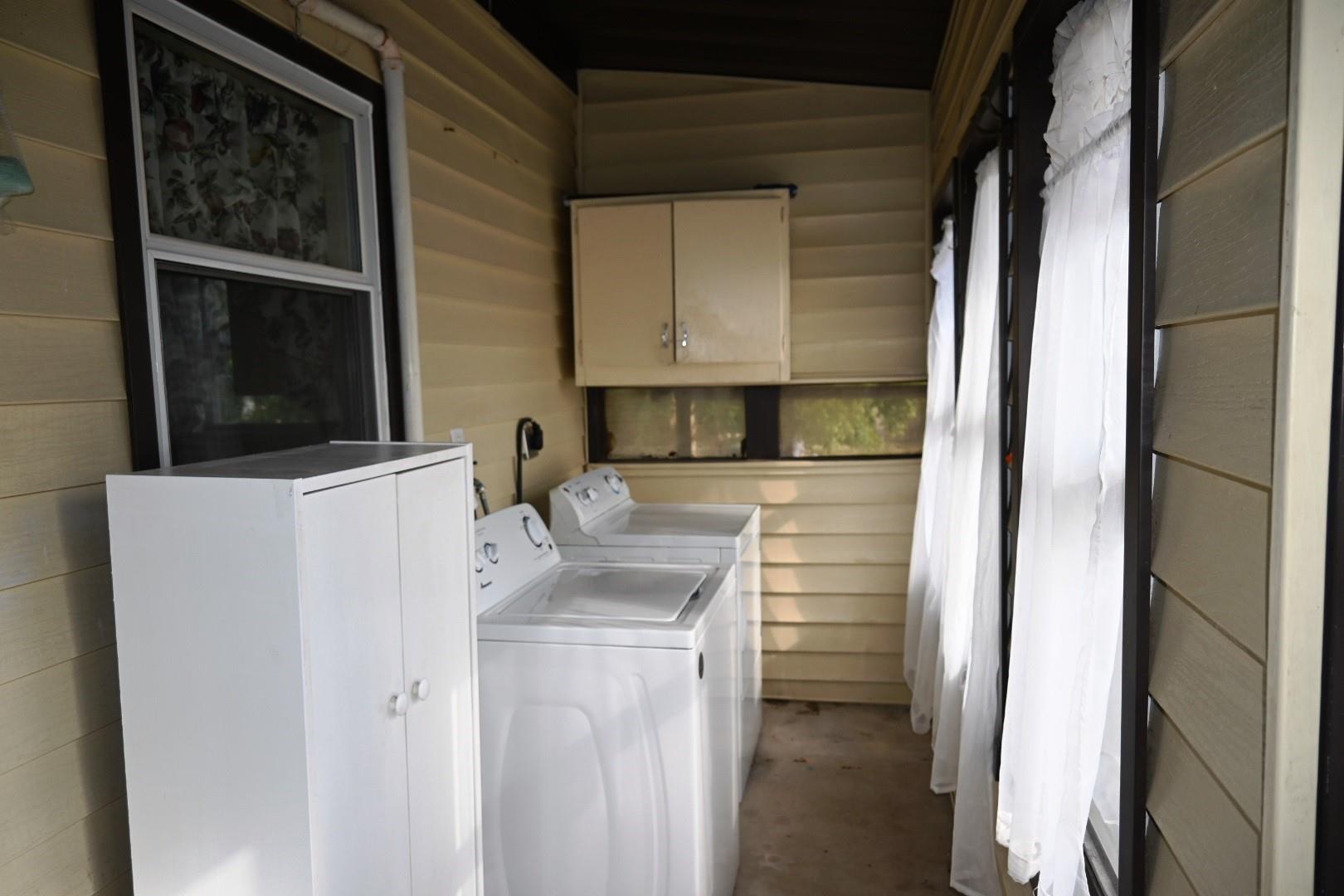 419 S Avenue C, Elgin, TX 78621