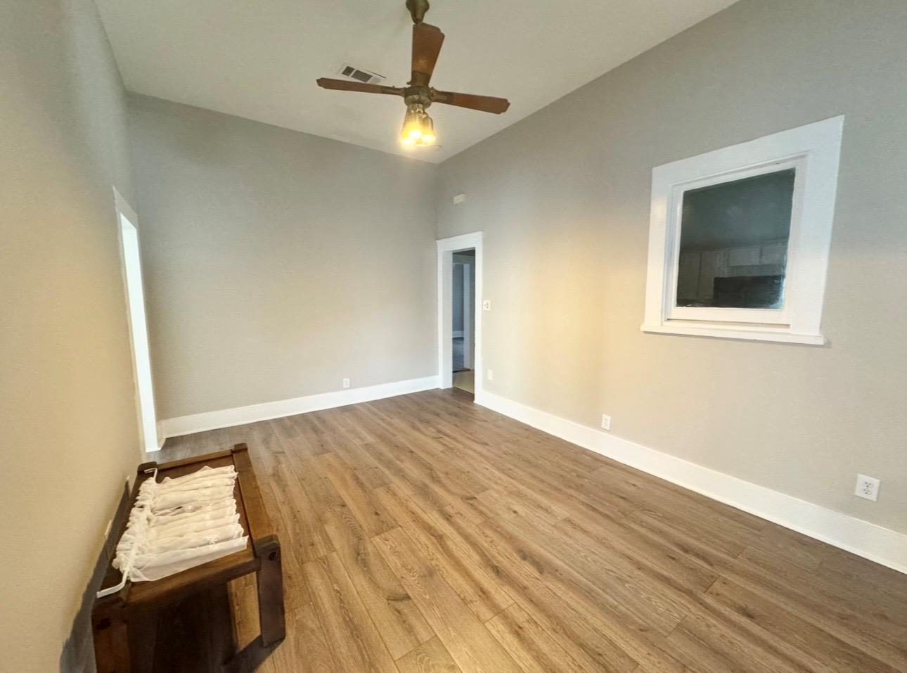 419 S Avenue C, Elgin, TX 78621