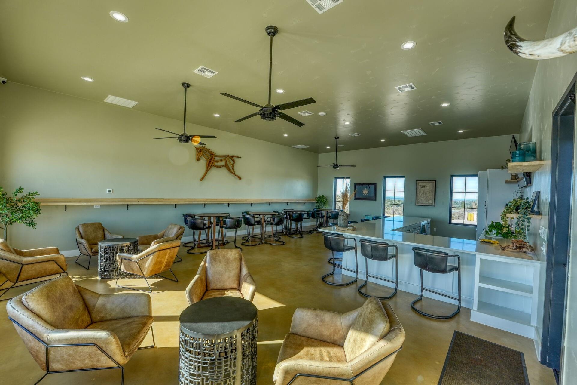 21 Southview Ct, Kingsland, TX 78639