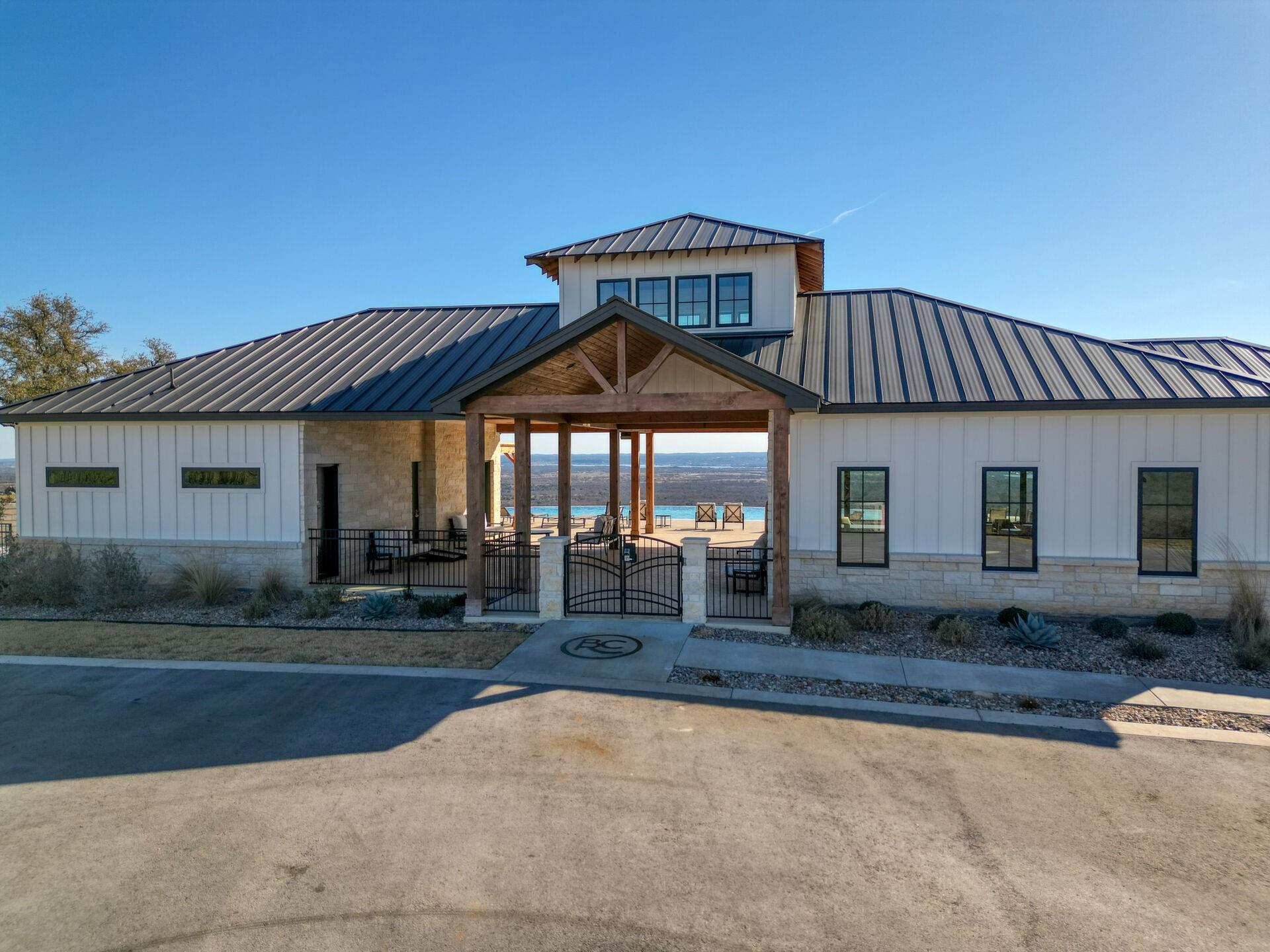 21 Southview Ct, Kingsland, TX 78639