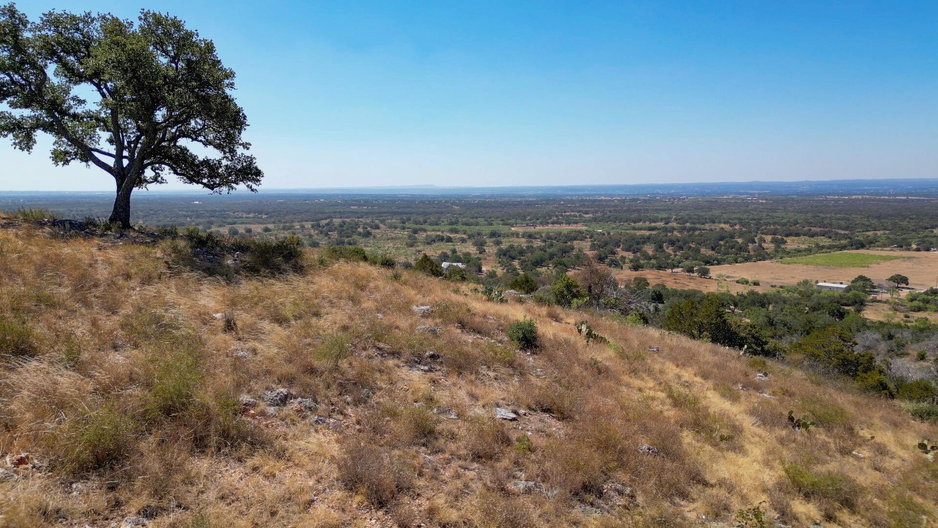 21 Southview Ct, Kingsland, TX 78639