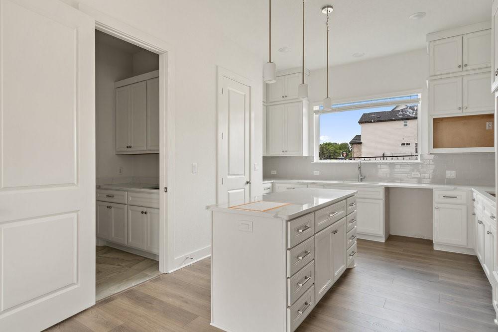 2000 Kit Cir, Austin, TX 78758