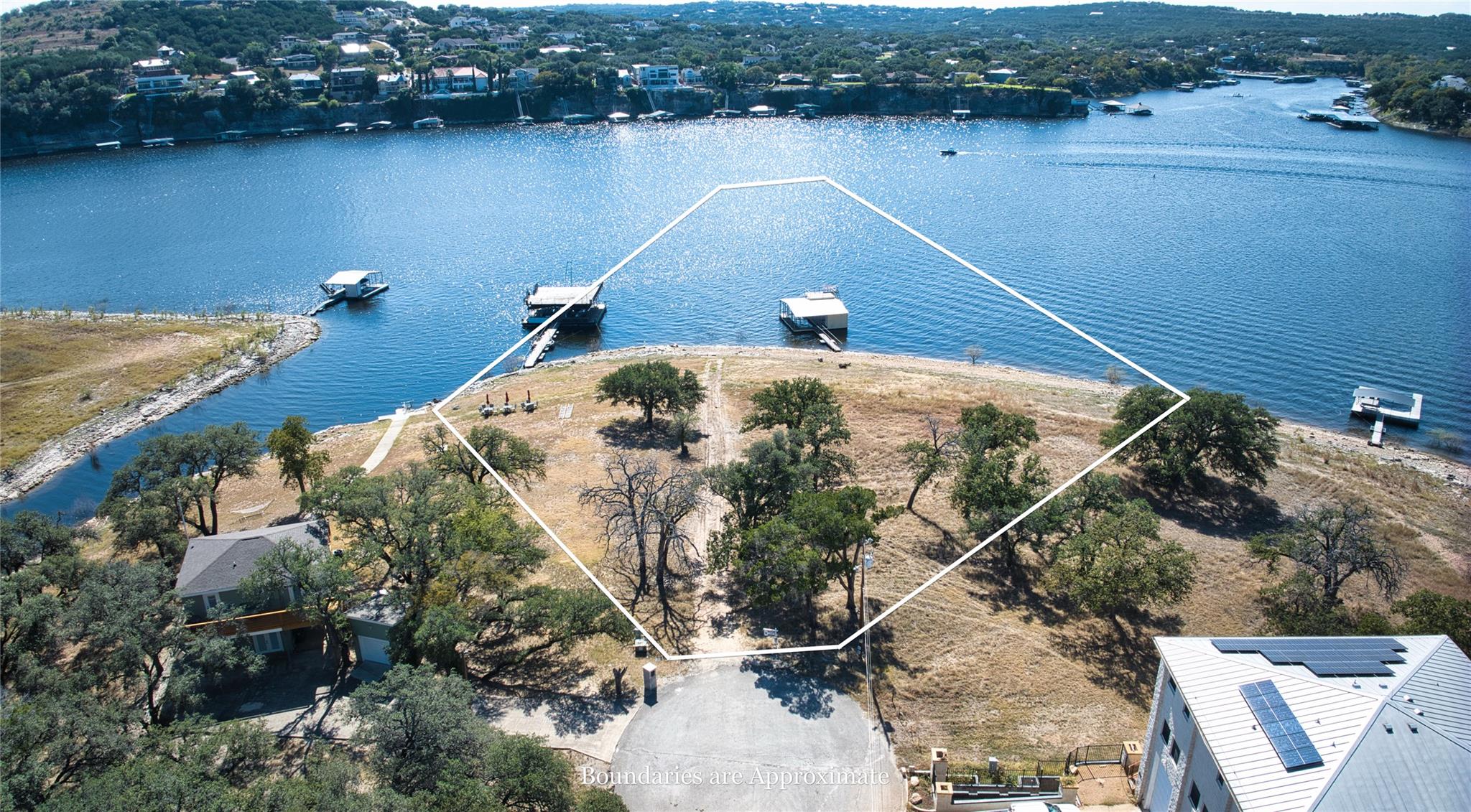 1200 Dusk Ct, Lago Vista, TX 78645