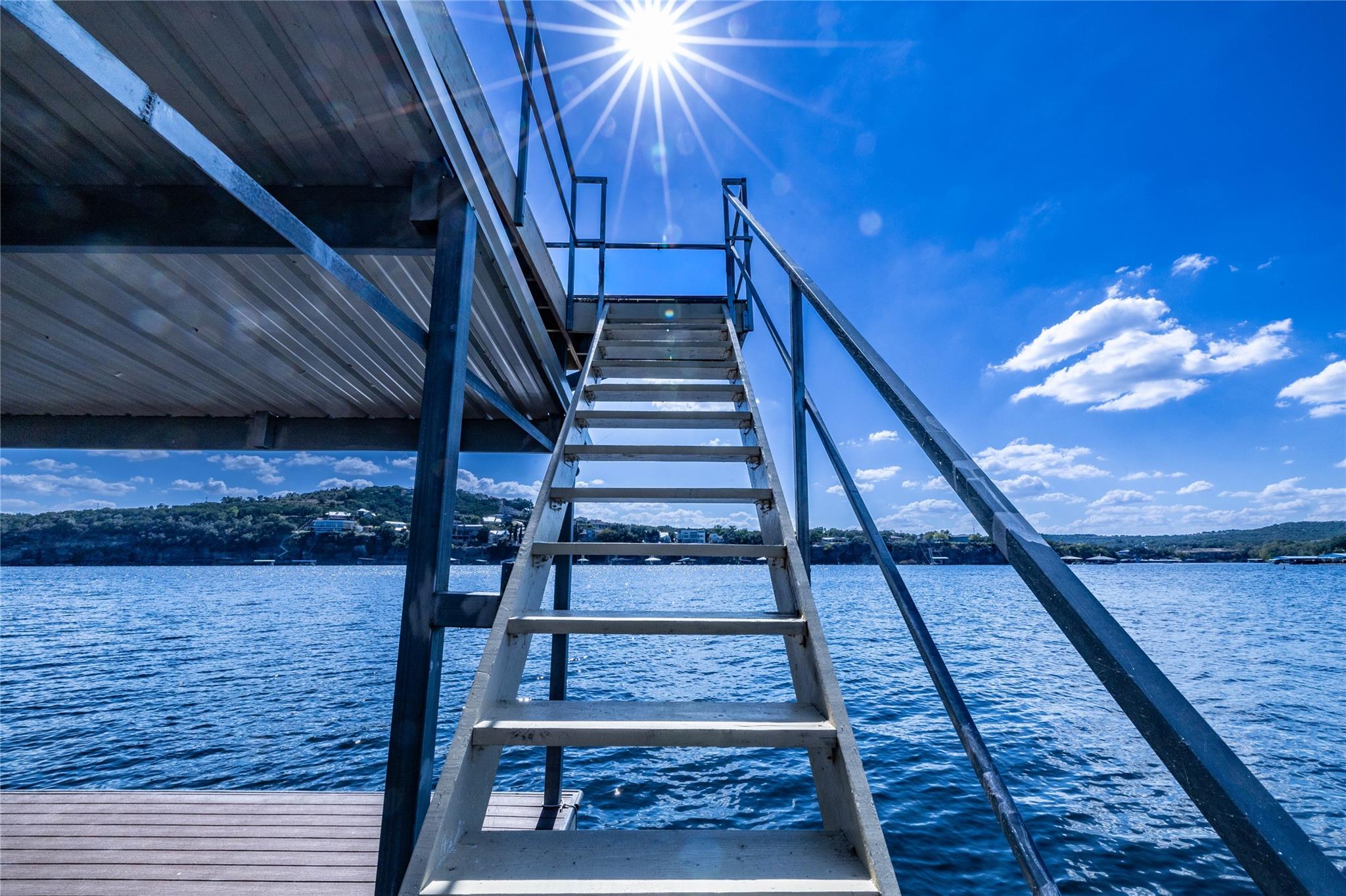 1200 Dusk Ct, Lago Vista, TX 78645