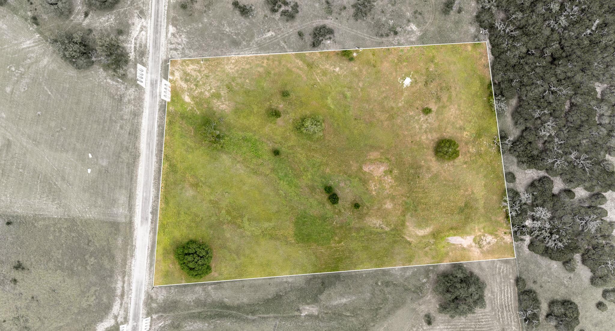 320 S Waterbuck Way, Lampasas, TX 76550