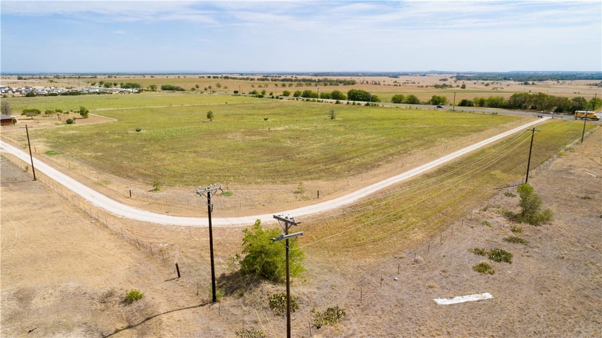 700 Highway 183, Briggs, TX 78608