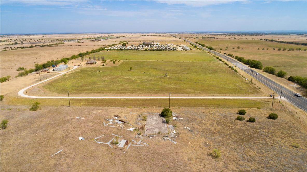 700 Highway 183, Briggs, TX 78608