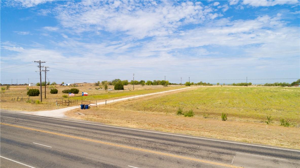 700 Highway 183, Briggs, TX 78608