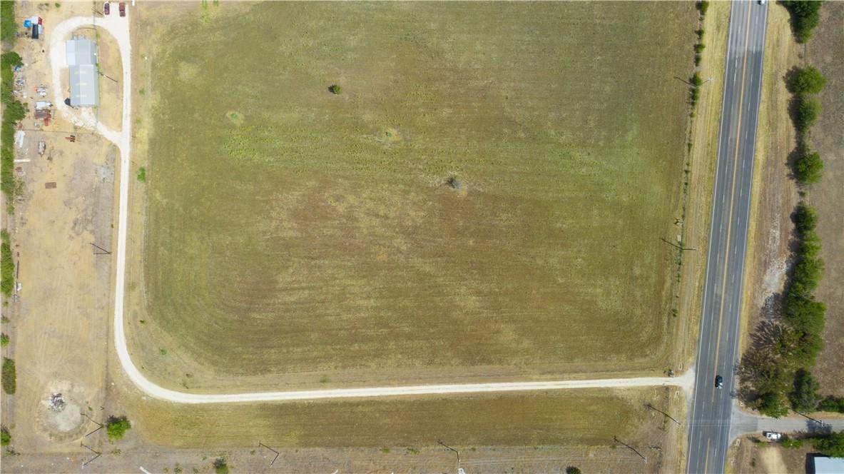 700 Highway 183, Briggs, TX 78608