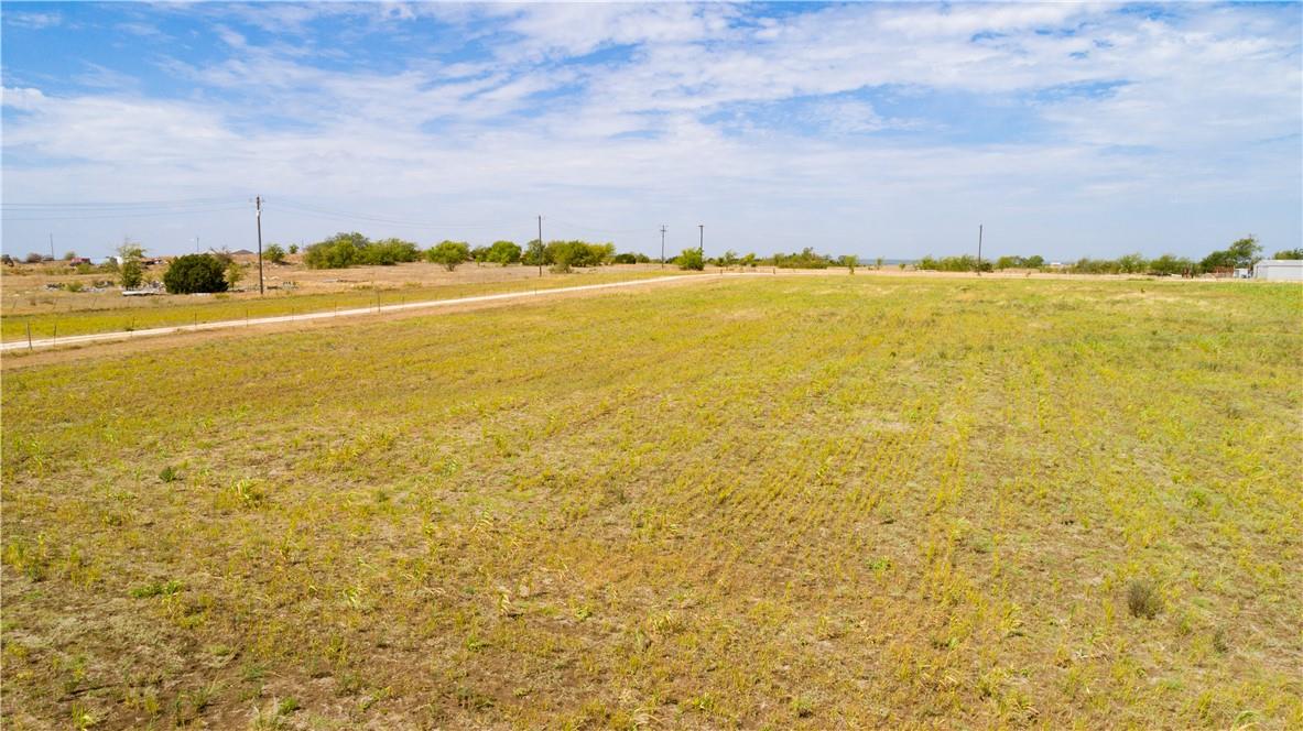 700 Highway 183, Briggs, TX 78608