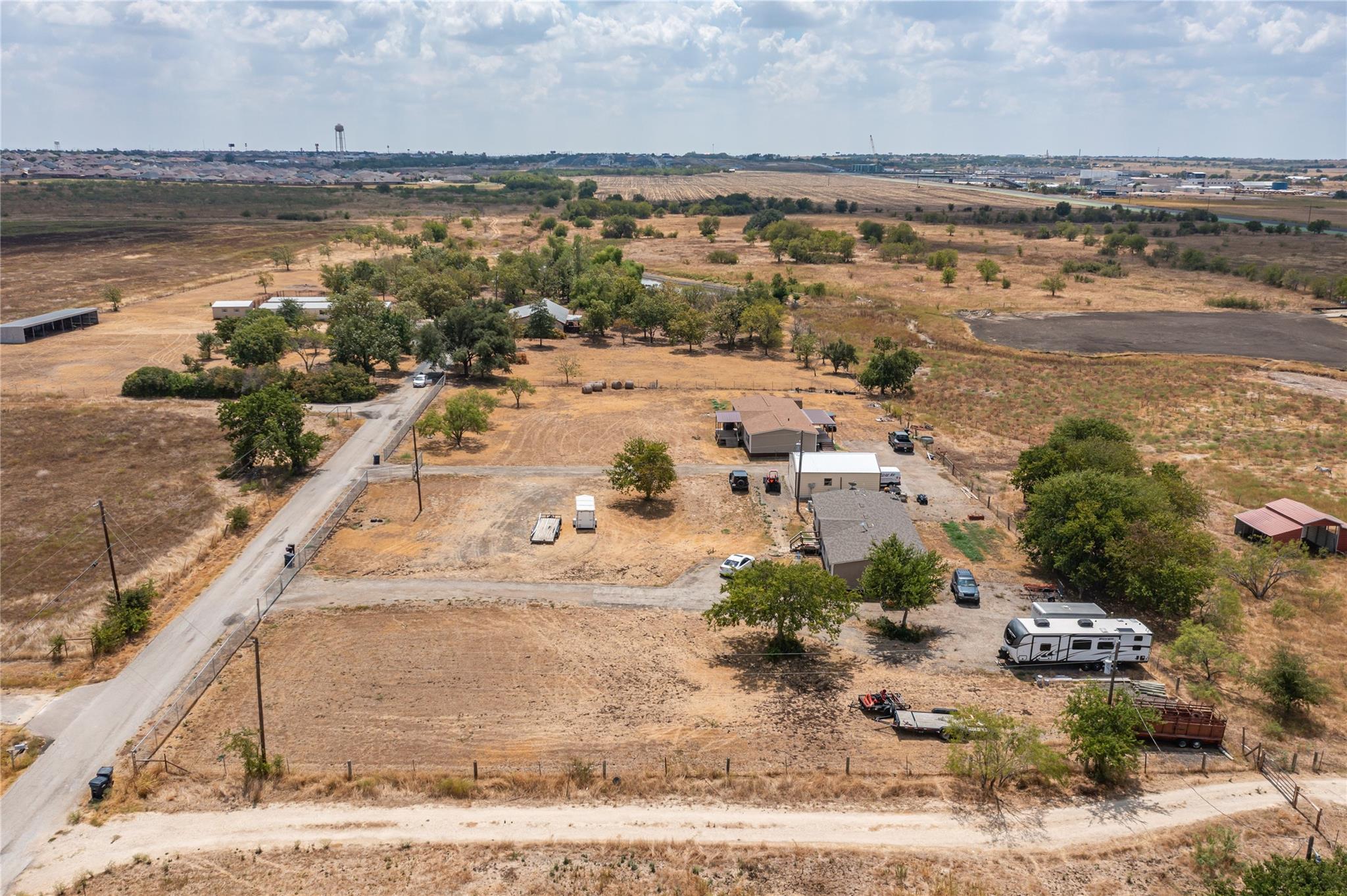 412 County Road 396, Jarrell, TX 76537