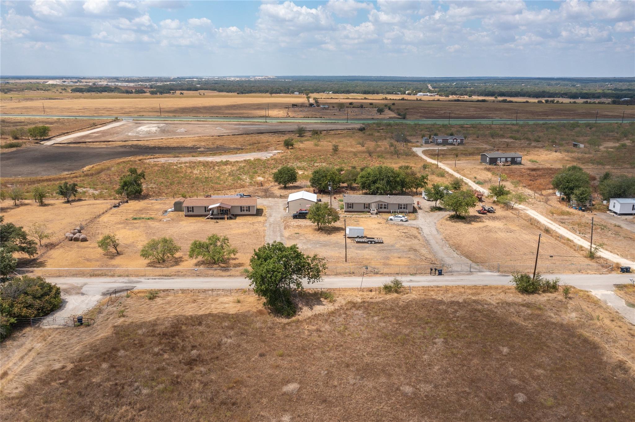 412 County Road 396, Jarrell, TX 76537