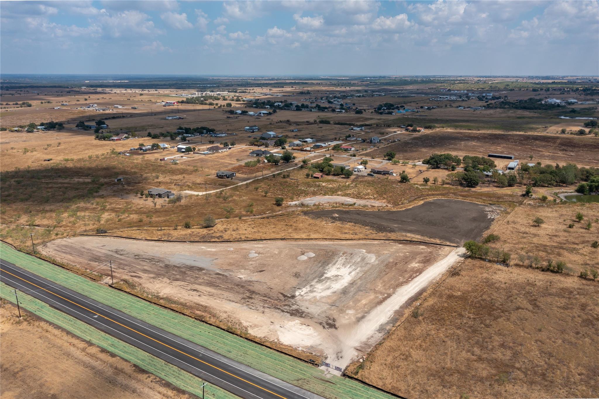 412 County Road 396, Jarrell, TX 76537