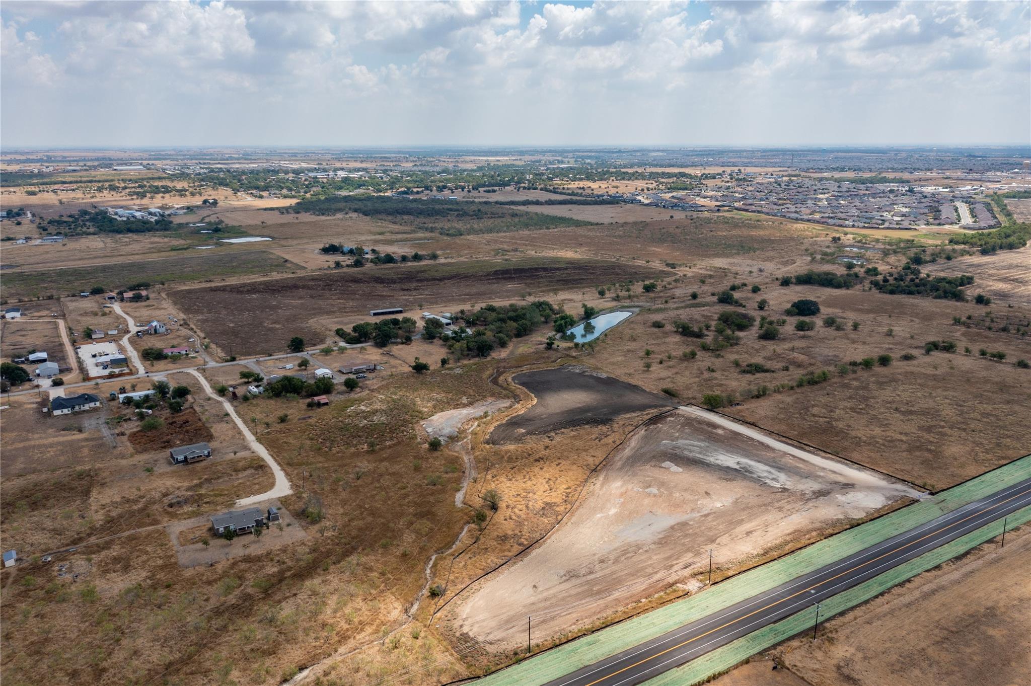 412 County Road 396, Jarrell, TX 76537