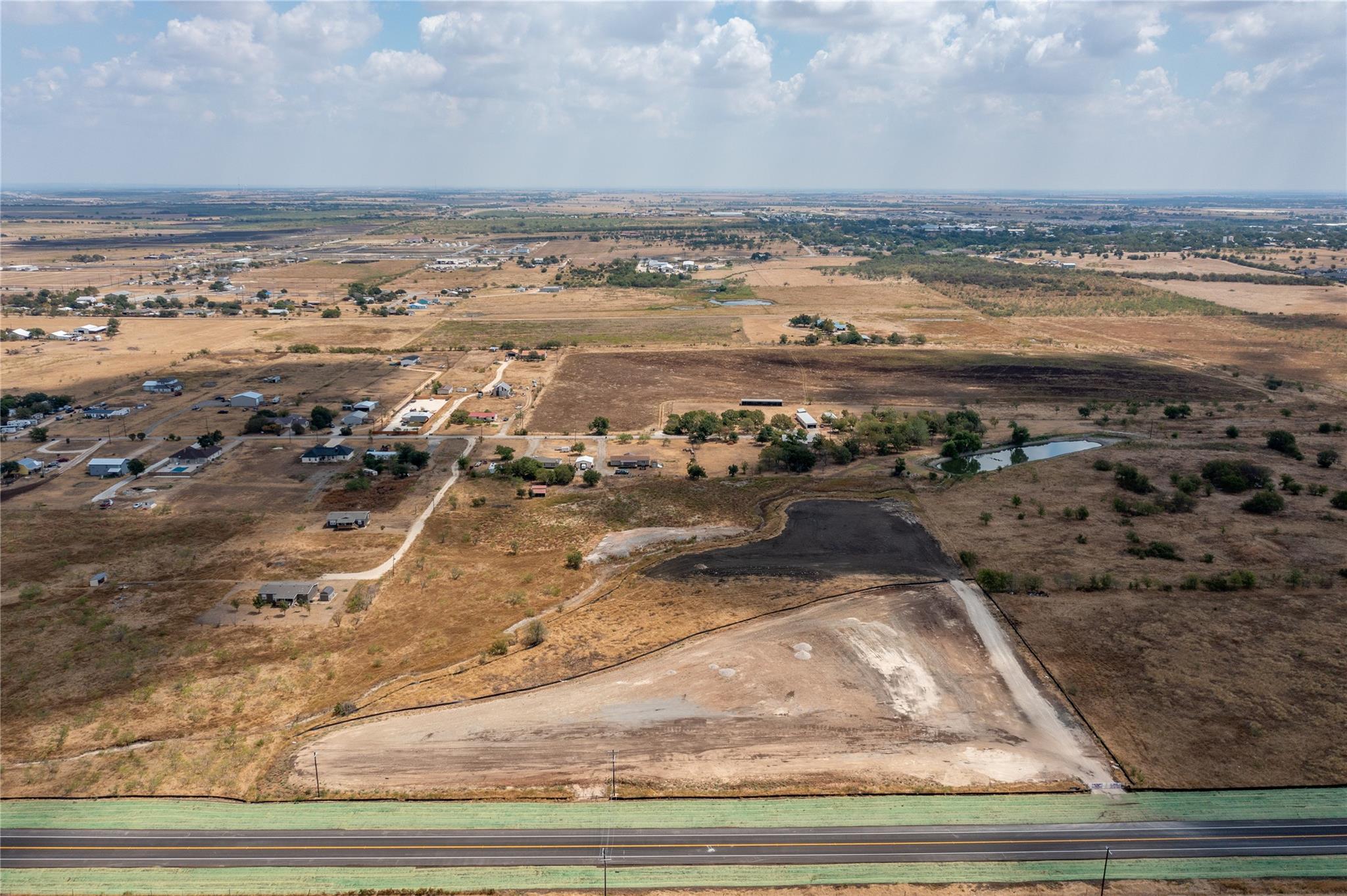 412 County Road 396, Jarrell, TX 76537