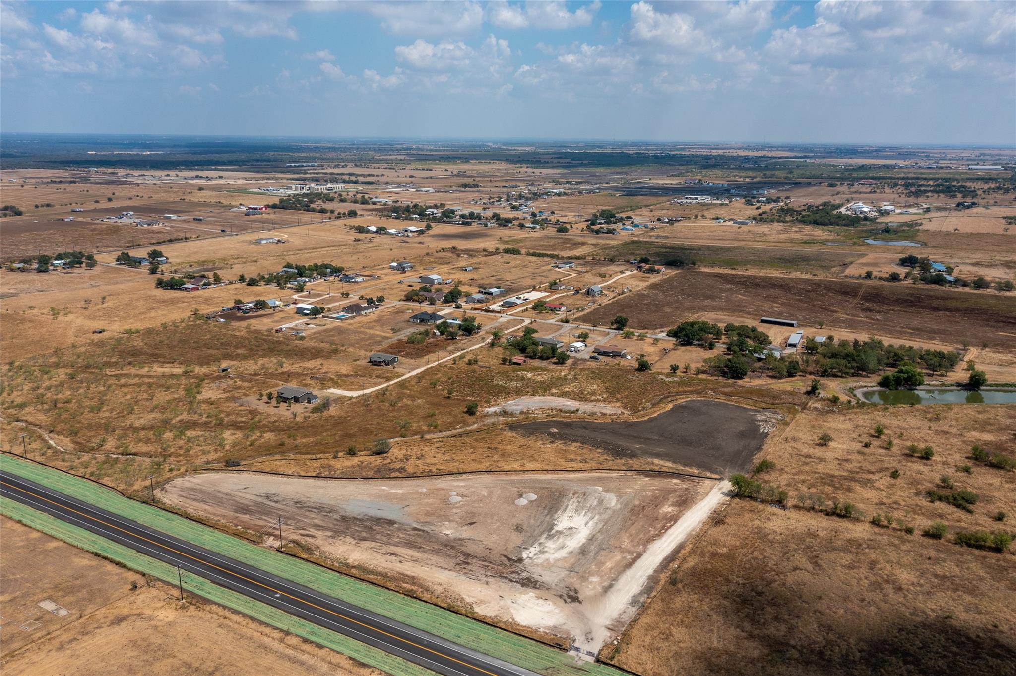 412 County Road 396, Jarrell, TX 76537