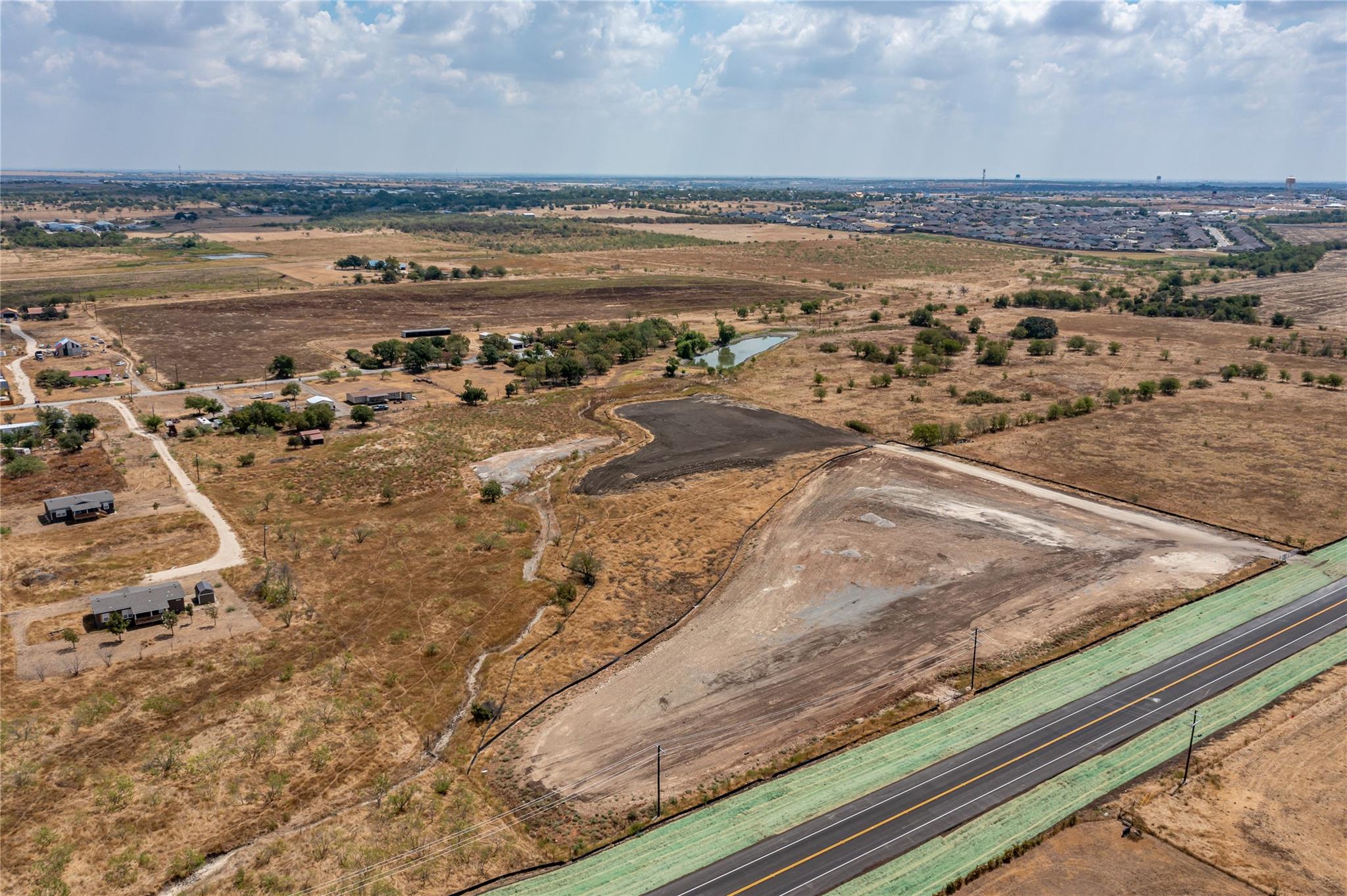 412 County Road 396, Jarrell, TX 76537