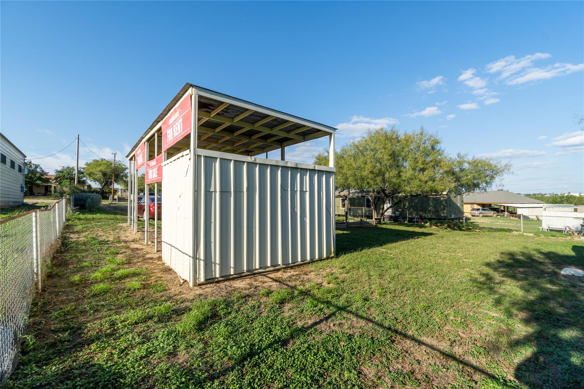 106 Overview Dr, Zapata, TX 78076