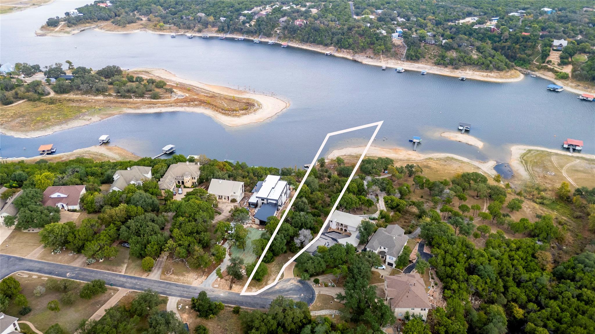 17906 Crystal Cv, Jonestown, TX 78645