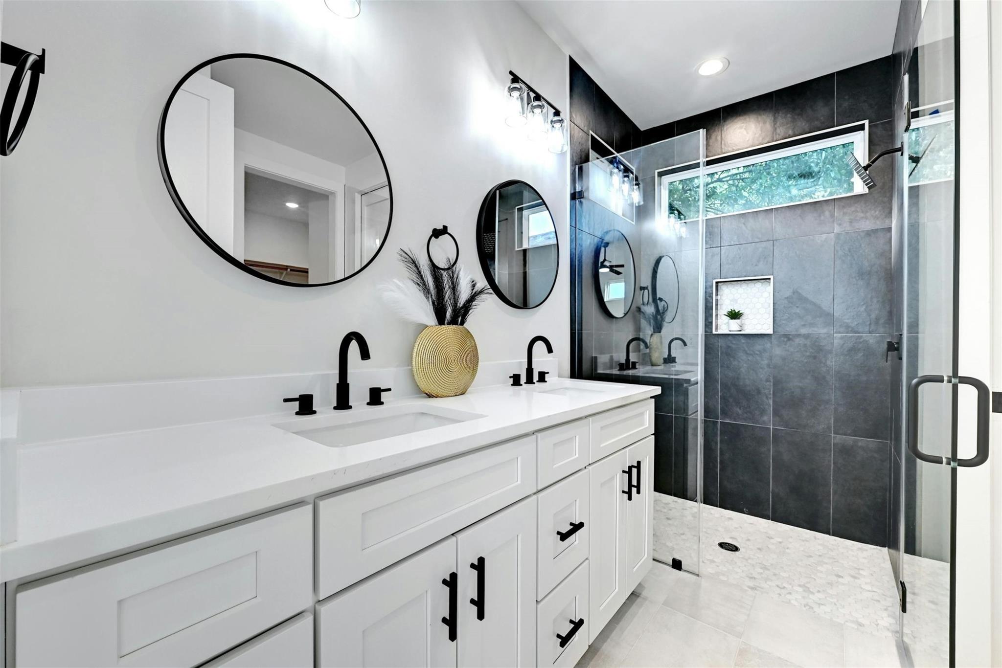 6210 Larch Ter # A, Austin, TX 78741